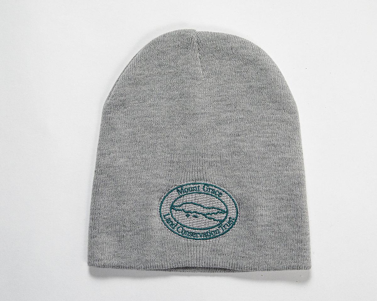 Light grey beanie with Mount Grace logo