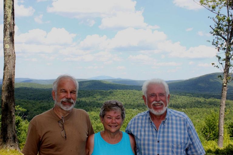 Mike Zlogar (left) with Barbara and Sam Richardson at the Richardson Overlook in Northfield